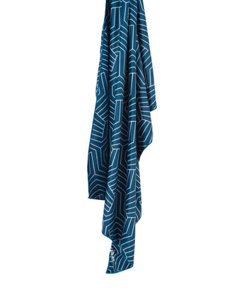 Kelioninis rankšluostis Lifeventure SoftFibre Recycled Towel Geometric Navy (150x90)